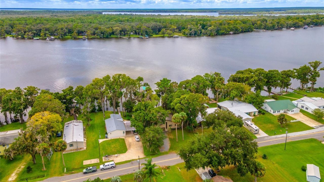 121 N Lake George Drive, Georgetown, FL 32139 Photo