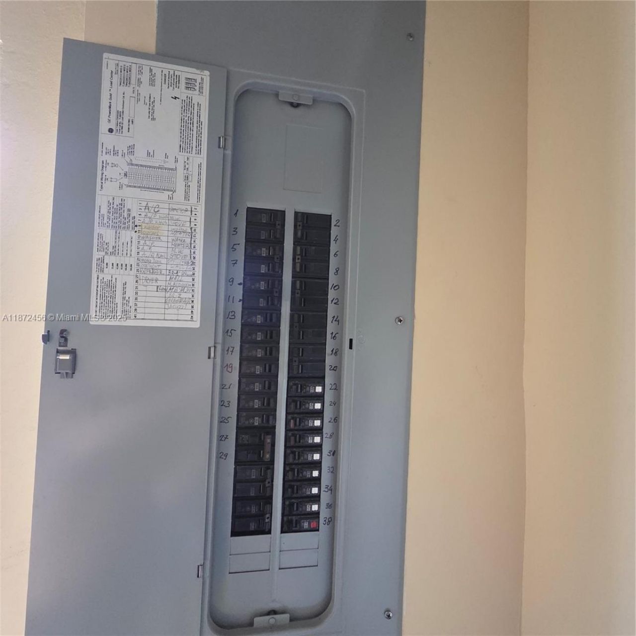 343 S 190th St, Sunny Isles Beach, FL 33160 Photo