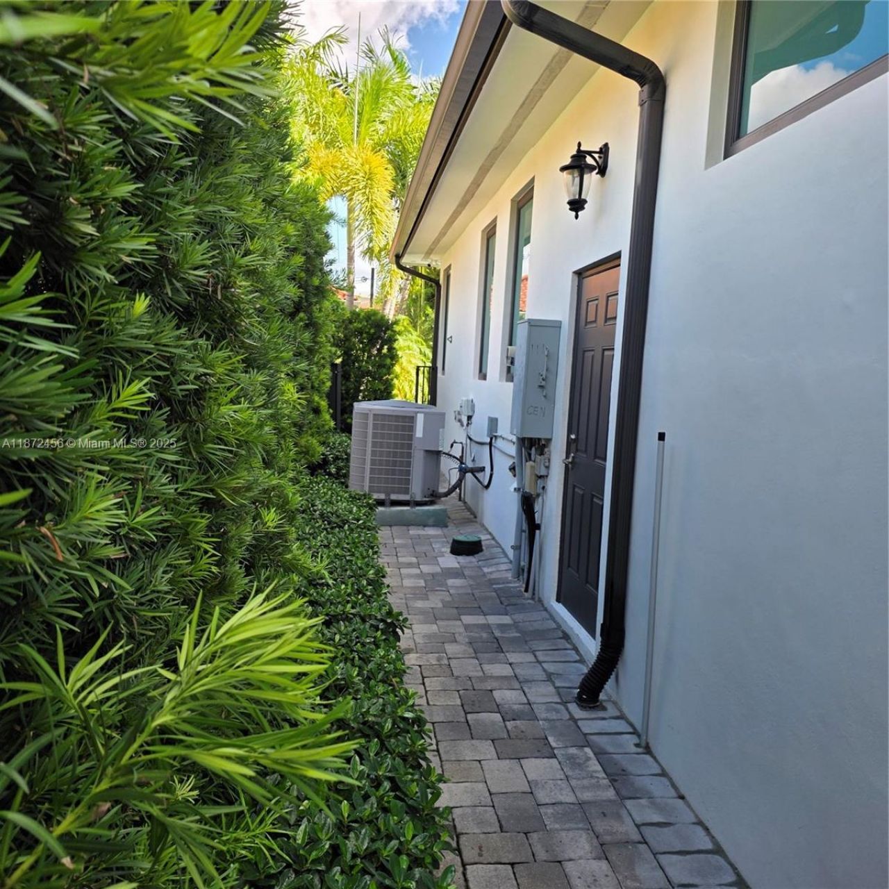 343 S 190th St, Sunny Isles Beach, FL 33160 Photo