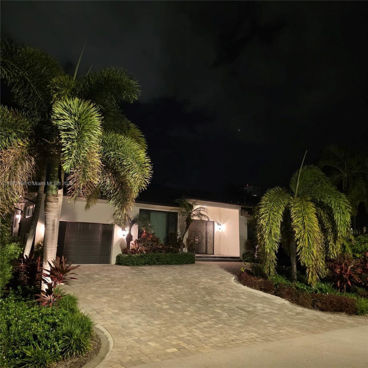 343 S 190th St, Sunny Isles Beach, FL 33160 Photo