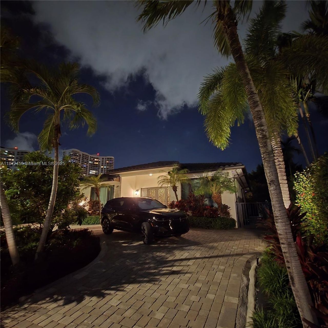 343 S 190th St, Sunny Isles Beach, FL 33160 Photo