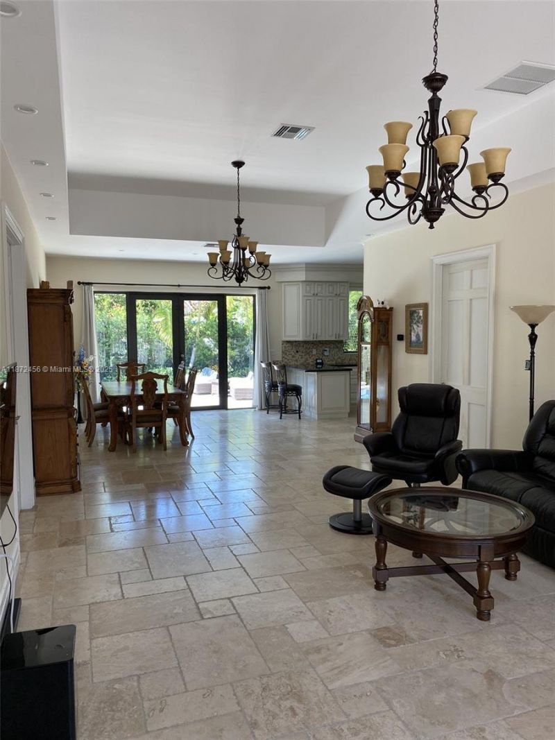 343 S 190th St, Sunny Isles Beach, FL 33160 Photo