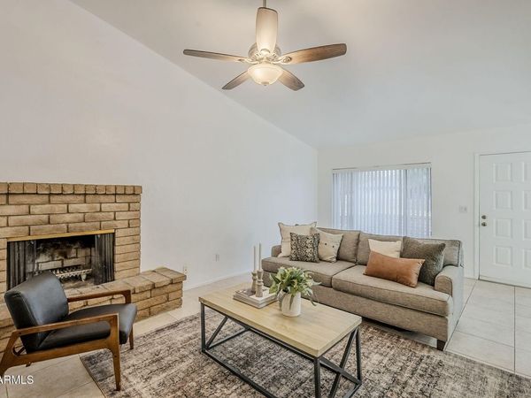 16 W LOMA VISTA Drive, Unit 104, Tempe, AZ 85282