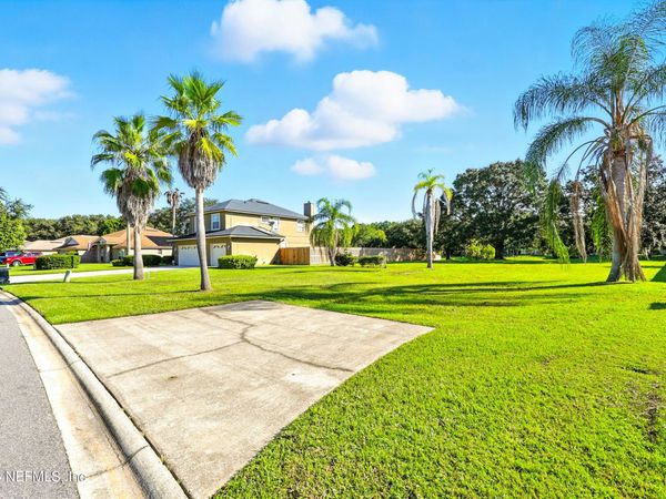 256 VILLAGE GREEN Avenue, St. Johns, FL 32259