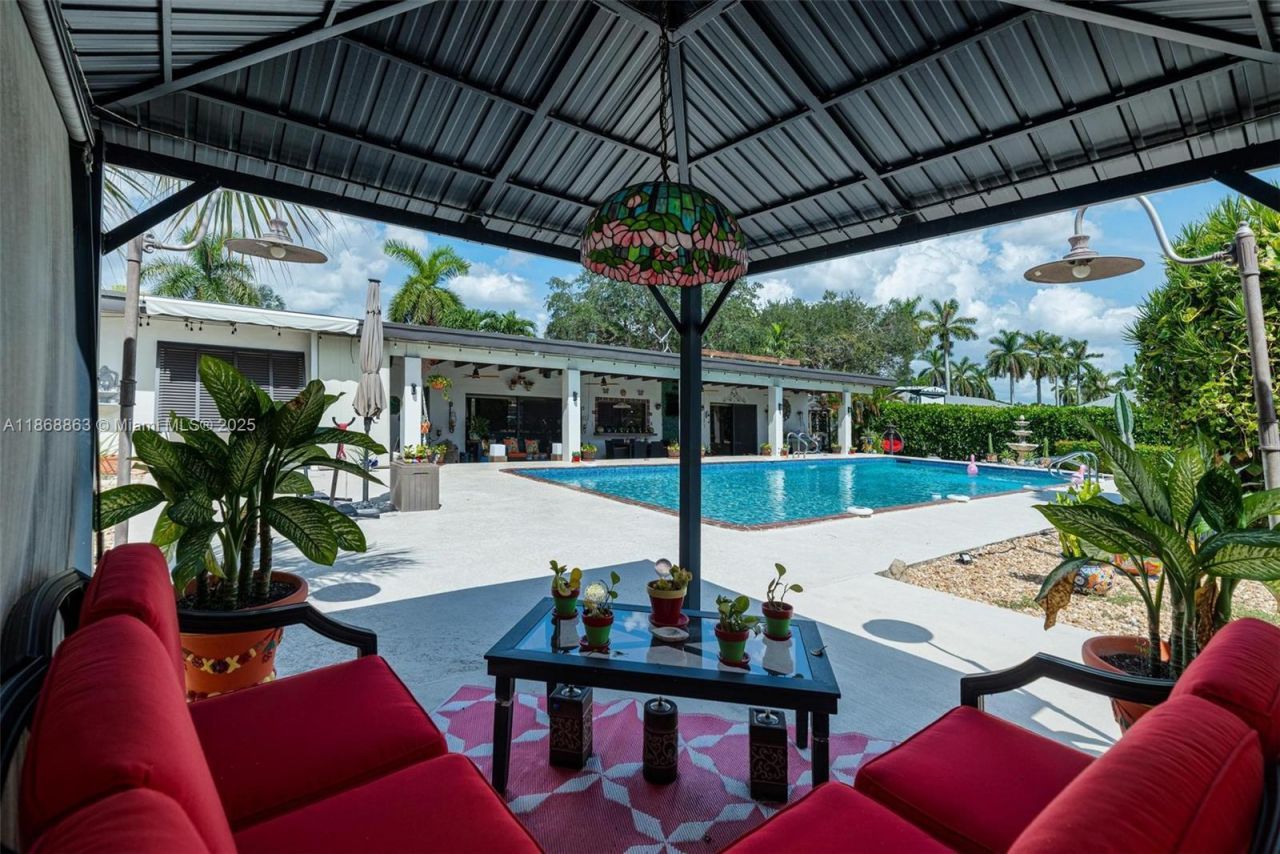 11905 SW 107th Ave, Miami, FL 33176 Photo