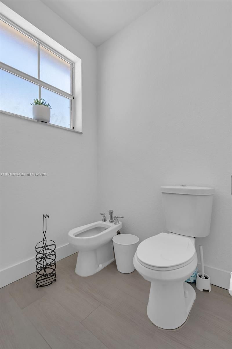 8467 NW 110th Pl, Doral, FL 33178 Photo