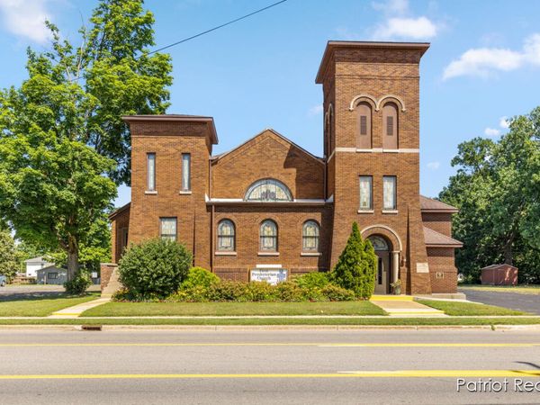 119 E Delaware Street, Decatur, MI 49045