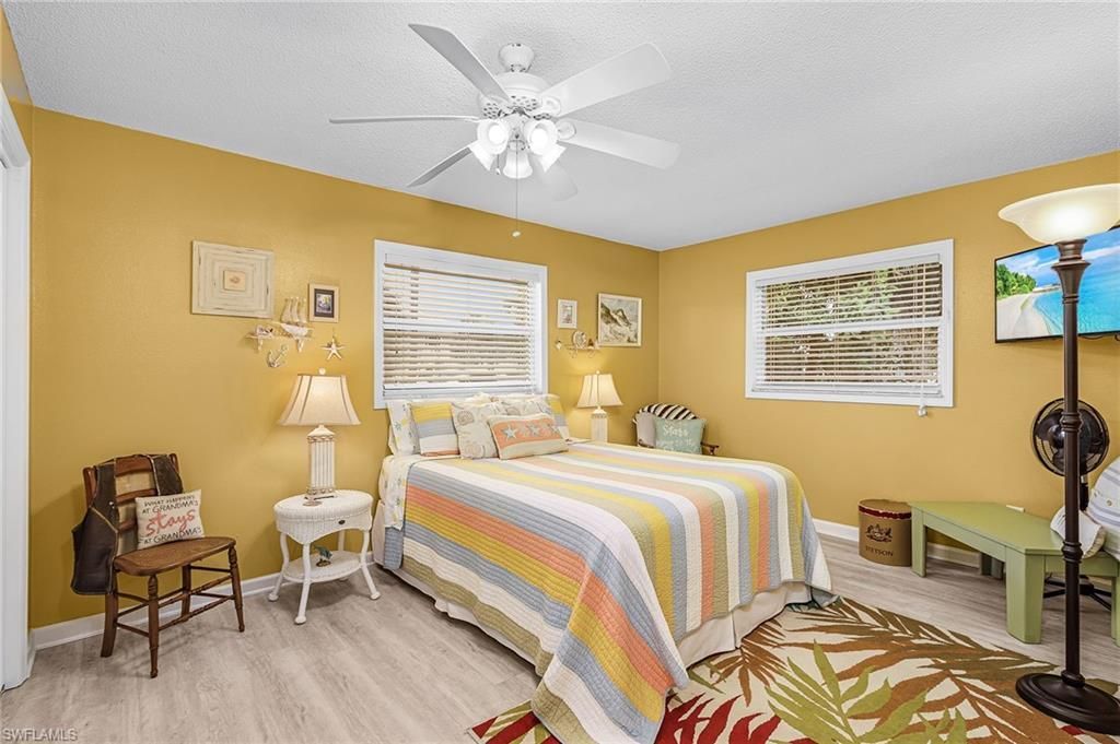 2368 Date St, Saint James City, FL 33956 Photo