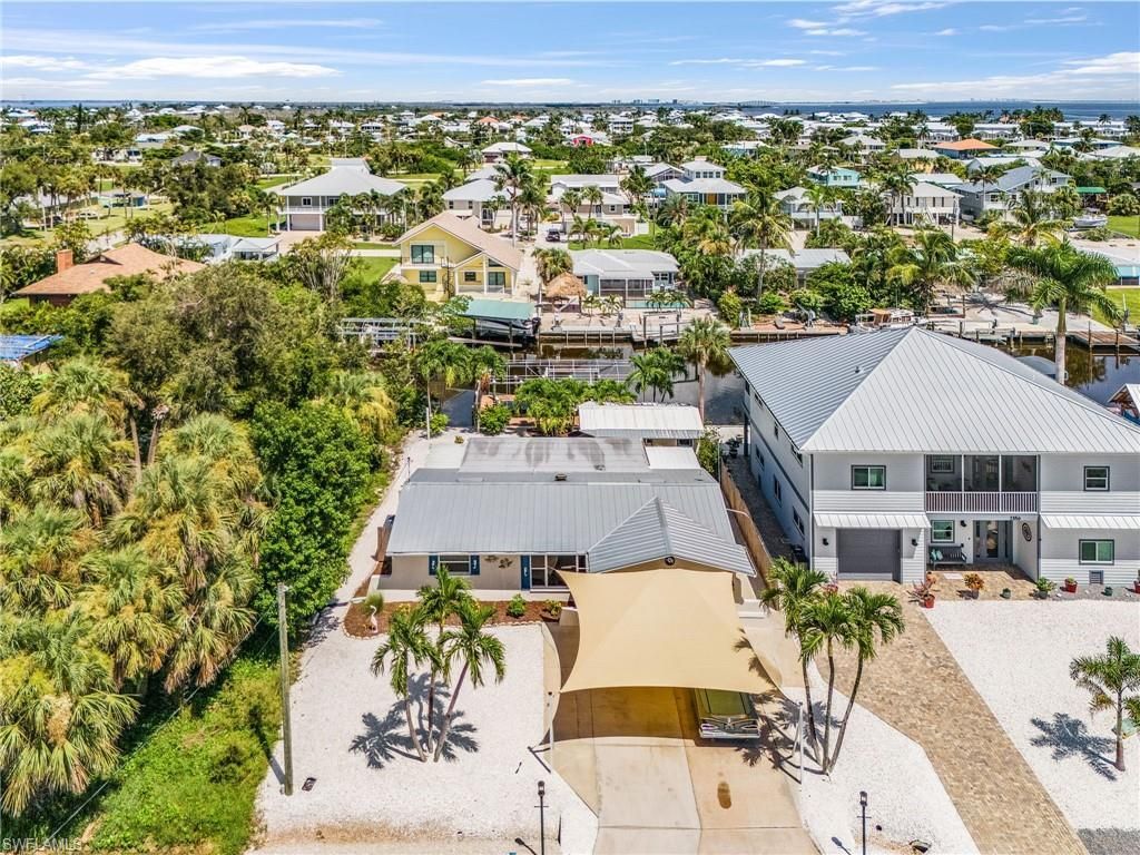 2368 Date St, Saint James City, FL 33956 Photo