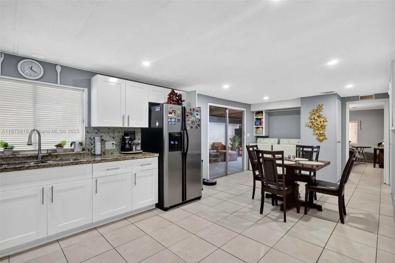 21831 S Heritage Cir, Pembroke Pines, FL 33029 Photo