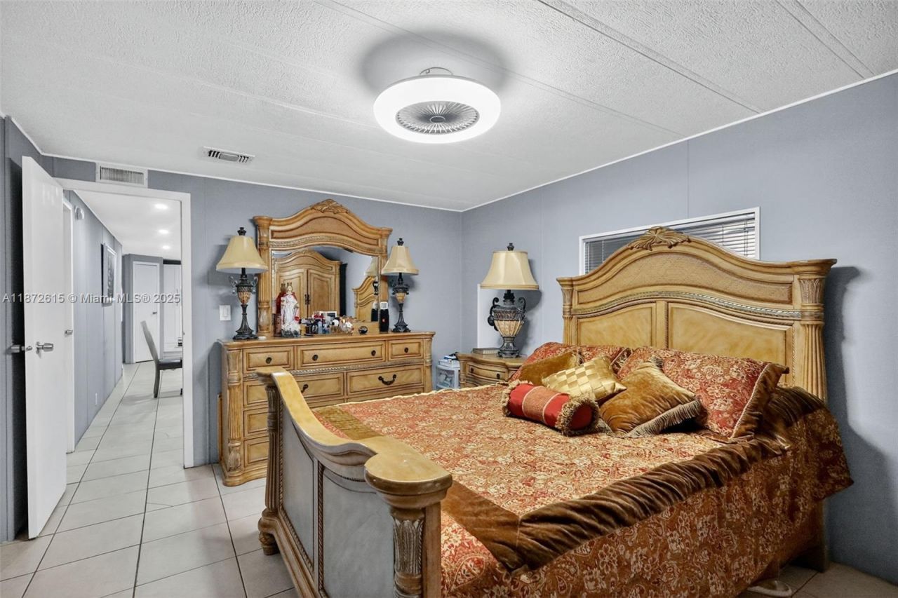 21831 S Heritage Cir, Pembroke Pines, FL 33029 Photo