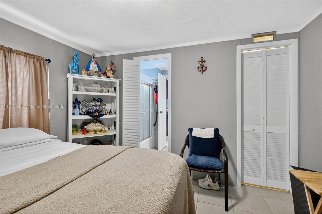 21831 S Heritage Cir, Pembroke Pines, FL 33029 Photo