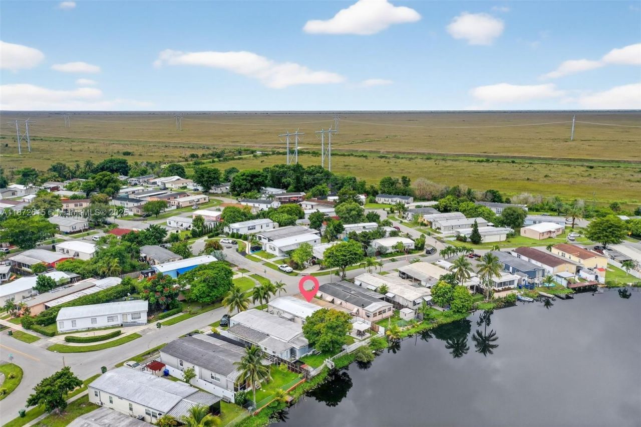 21831 S Heritage Cir, Pembroke Pines, FL 33029 Photo