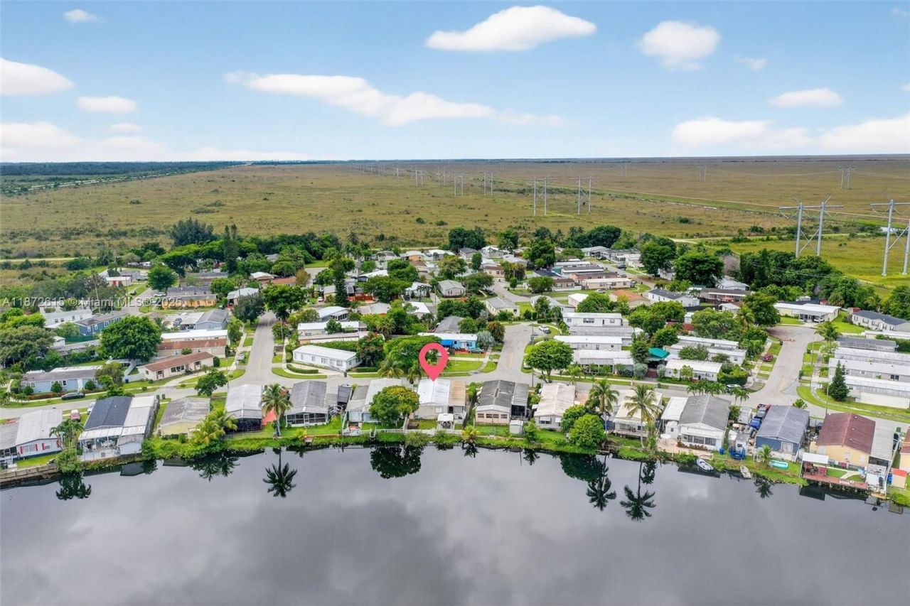 21831 S Heritage Cir, Pembroke Pines, FL 33029 Photo