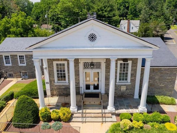 2560 HUNTINGDON PIKE, HUNTINGDON VALLEY, PA 19006