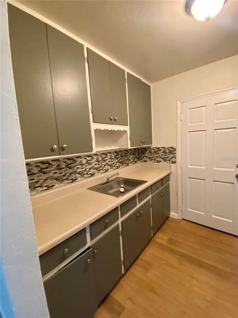 3722 28th Street N, Unit B, Saint Petersburg, FL 33713 Photo