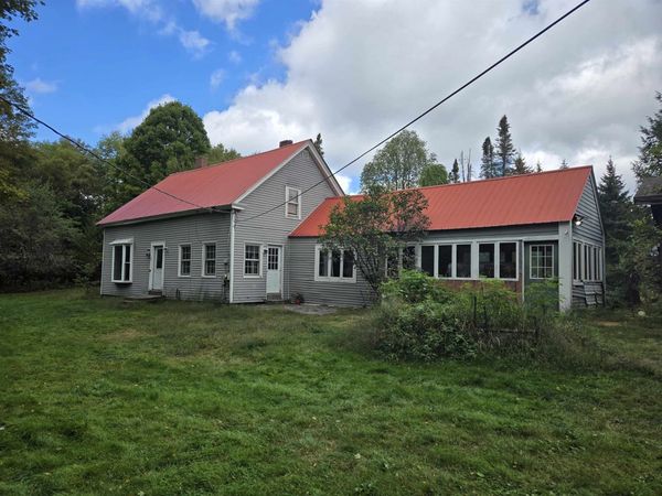 295 East Mountain Road, Newport, NH 03773