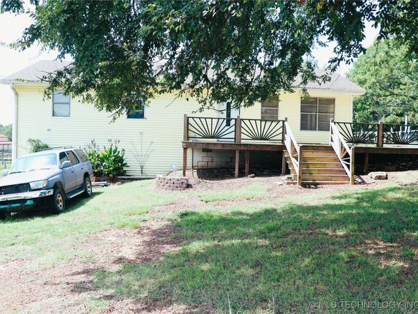 1800 S Gray Street, Pocola, OK 74902