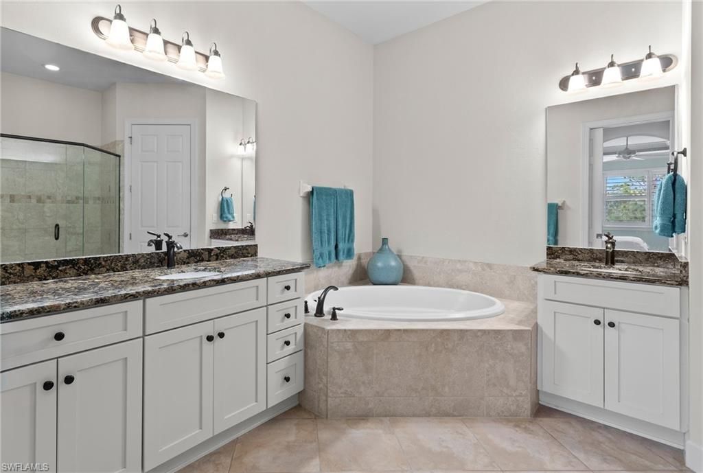 10351 Glastonbury Cir, Unit 201, Fort Myers, FL 33913 Photo