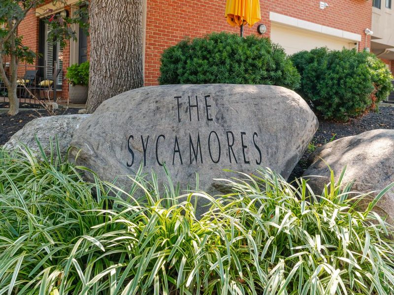 707 Sycamore Place, Columbus, OH 43206 Photo 2