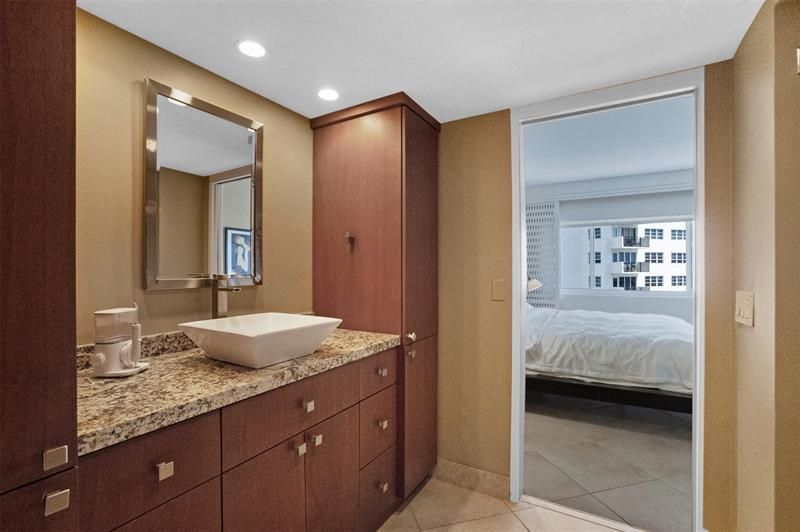 333 Sunset Drive, Unit 503, Fort Lauderdale, FL 33301 Photo