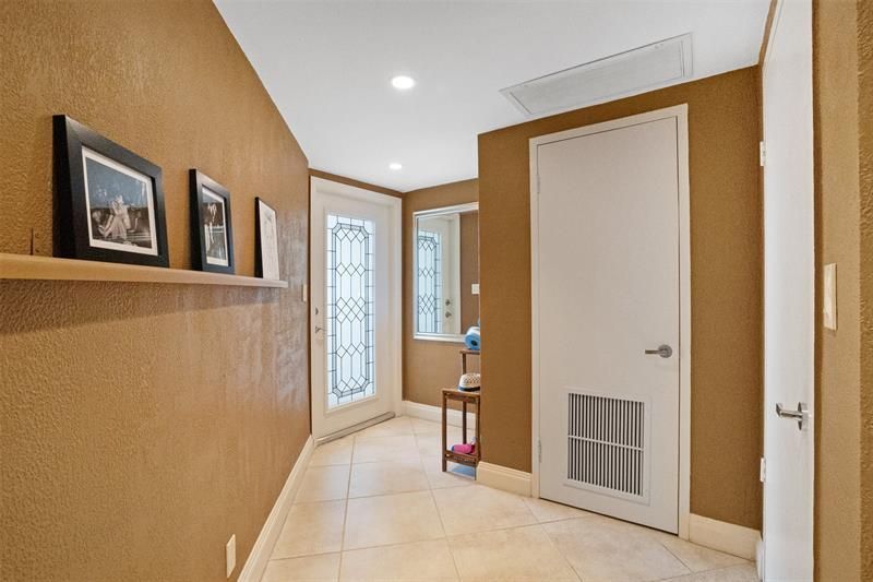 333 Sunset Drive, Unit 503, Fort Lauderdale, FL 33301 Photo