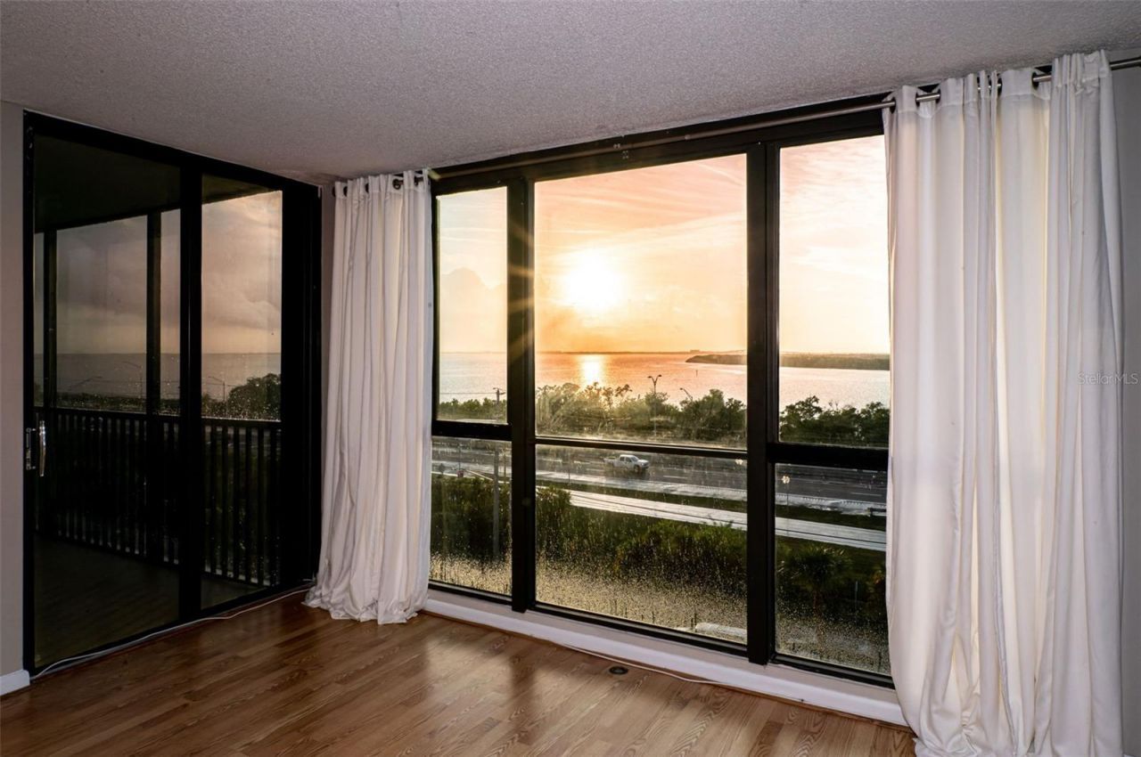 7100 Sunshine Skyway Lane S, Unit 608, Saint Petersburg, FL 33711 Photo
