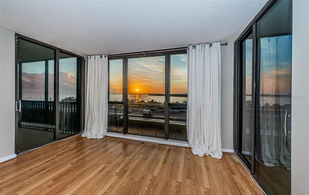 7100 Sunshine Skyway Lane S, Unit 608, Saint Petersburg, FL 33711 Photo