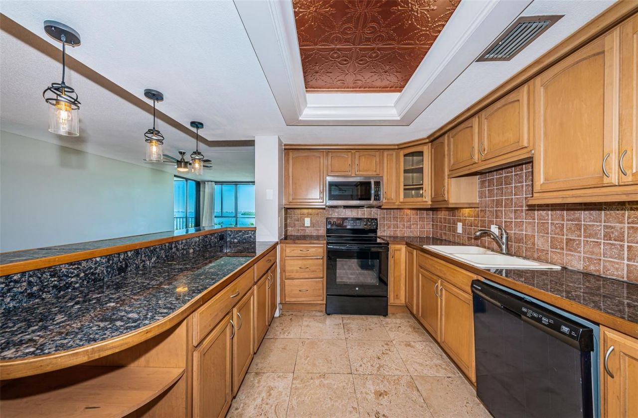 7100 Sunshine Skyway Lane S, Unit 608, Saint Petersburg, FL 33711 Photo