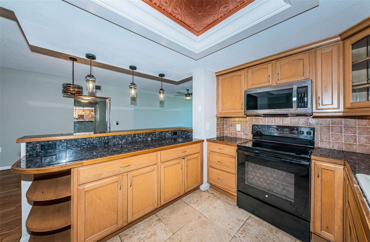 7100 Sunshine Skyway Lane S, Unit 608, Saint Petersburg, FL 33711 Photo