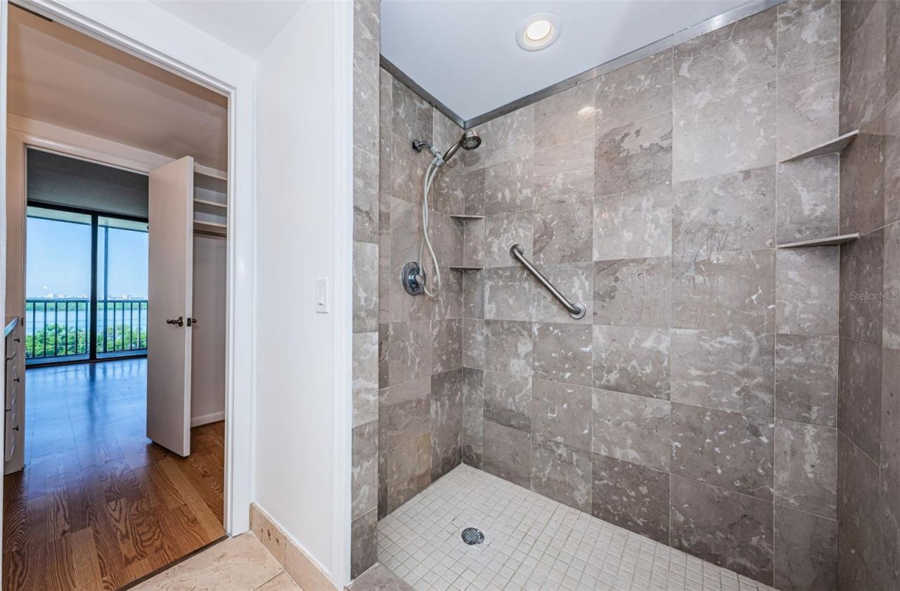 7100 Sunshine Skyway Lane S, Unit 608, Saint Petersburg, FL 33711 Photo