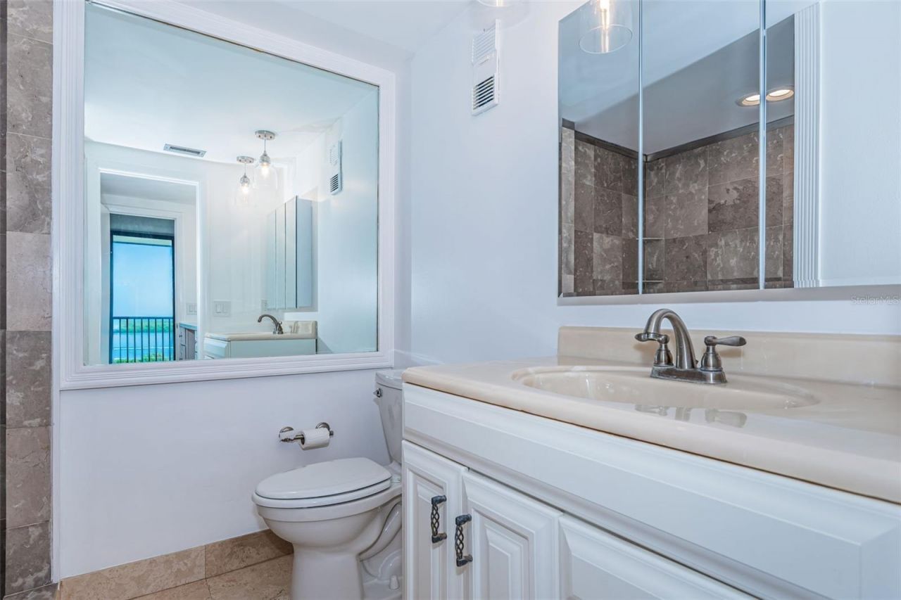 7100 Sunshine Skyway Lane S, Unit 608, Saint Petersburg, FL 33711 Photo