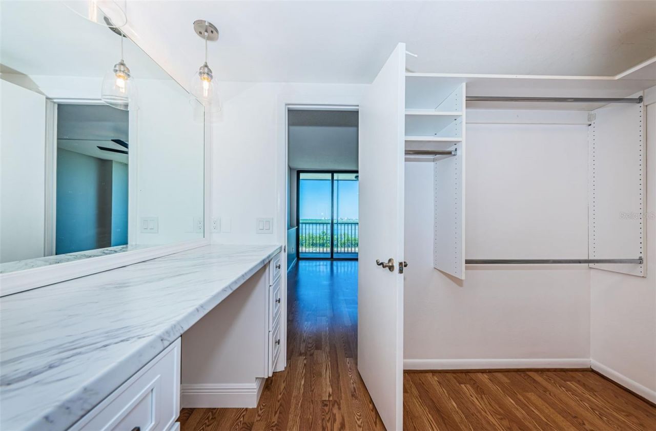 7100 Sunshine Skyway Lane S, Unit 608, Saint Petersburg, FL 33711 Photo