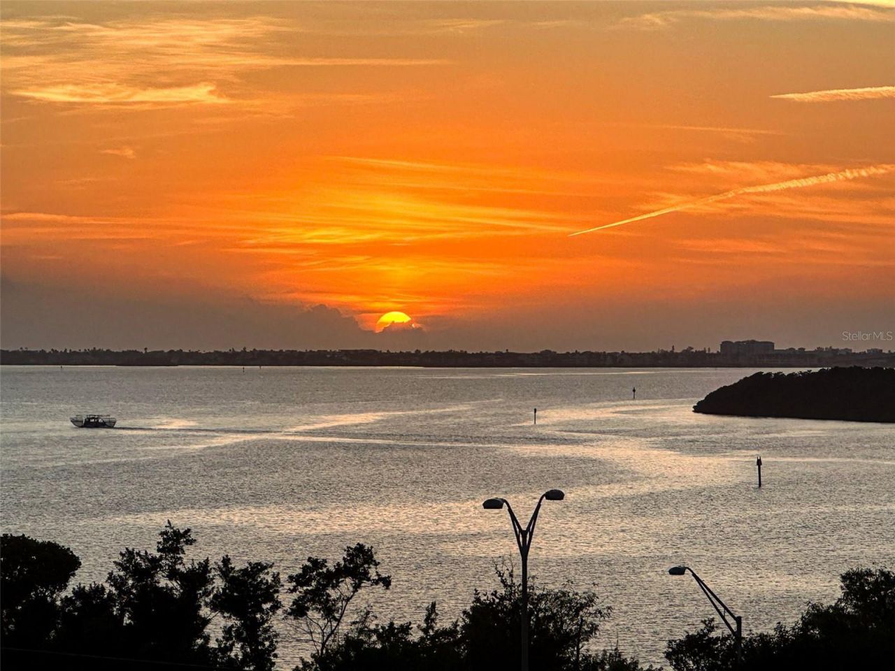 7100 Sunshine Skyway Lane S, Unit 608, Saint Petersburg, FL 33711 Photo