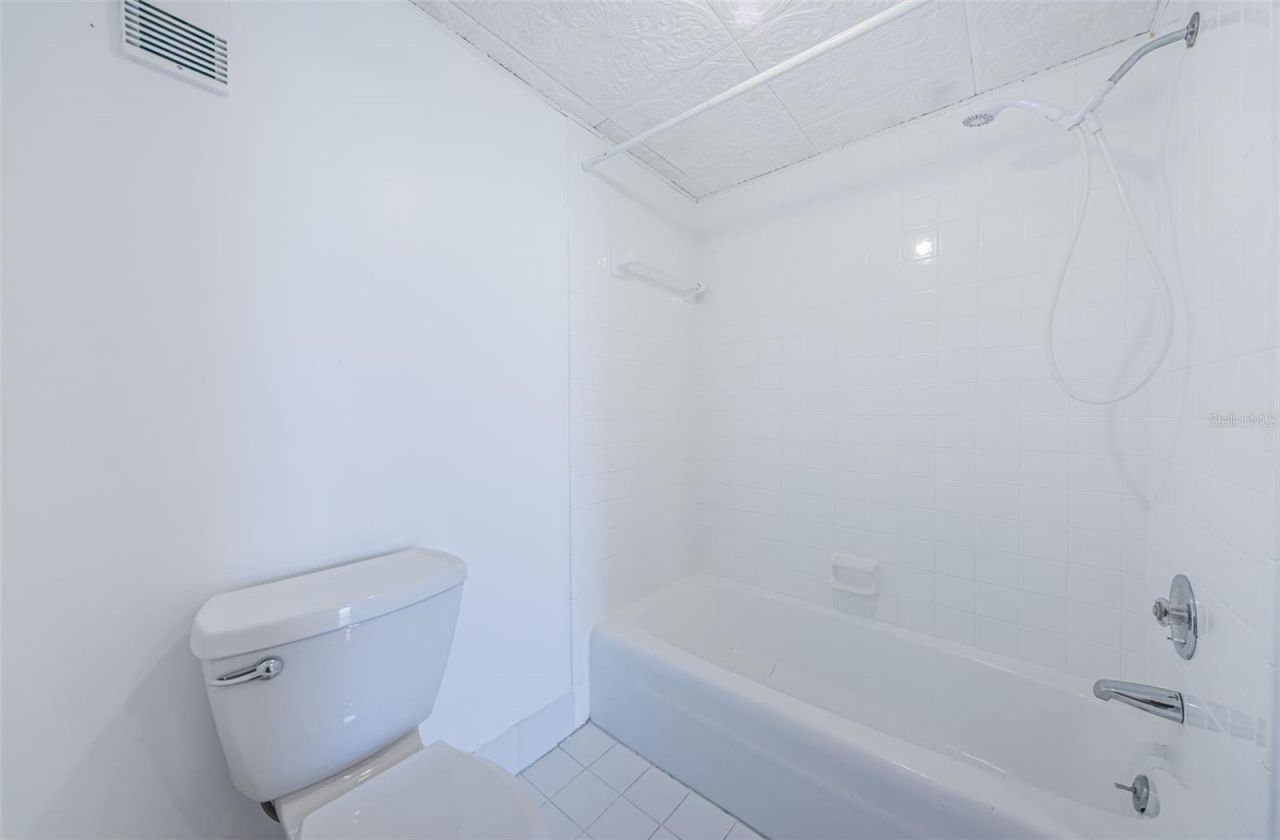 7100 Sunshine Skyway Lane S, Unit 608, Saint Petersburg, FL 33711 Photo