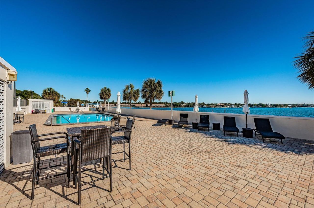 7100 Sunshine Skyway Lane S, Unit 608, Saint Petersburg, FL 33711 Photo
