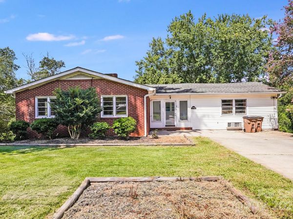 830 Cabaniss Drive, Shelby, NC 28150