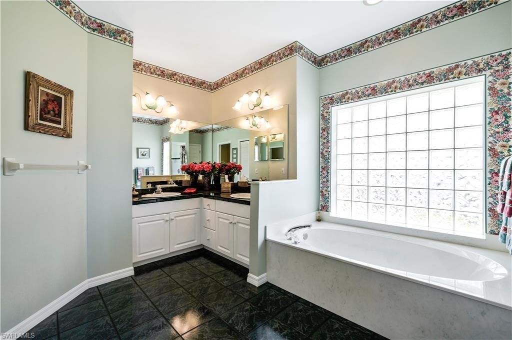 5561 Harborage Dr, Fort Myers, FL 33908 Photo