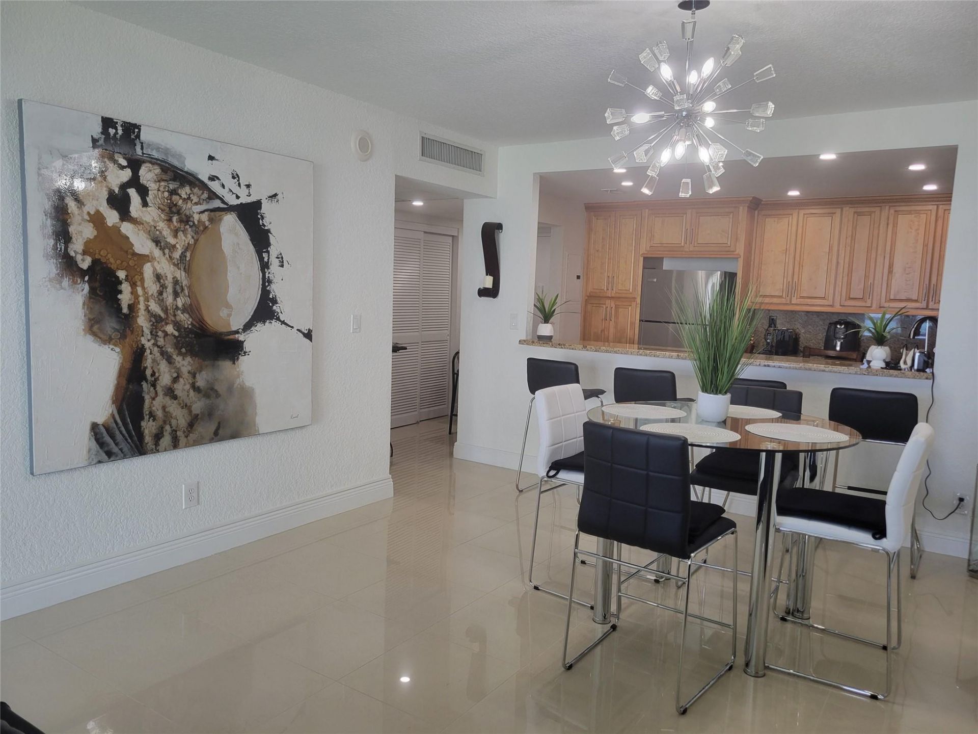 19370 Collins Avenue, Unit 809, Sunny Isles Beach, FL 33160 Photo