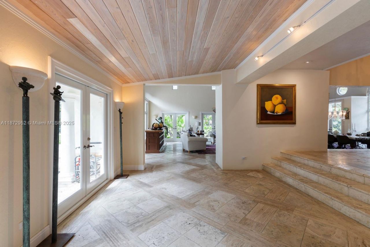 10100 Lakeside Dr, Coral Gables, FL 33156 Photo