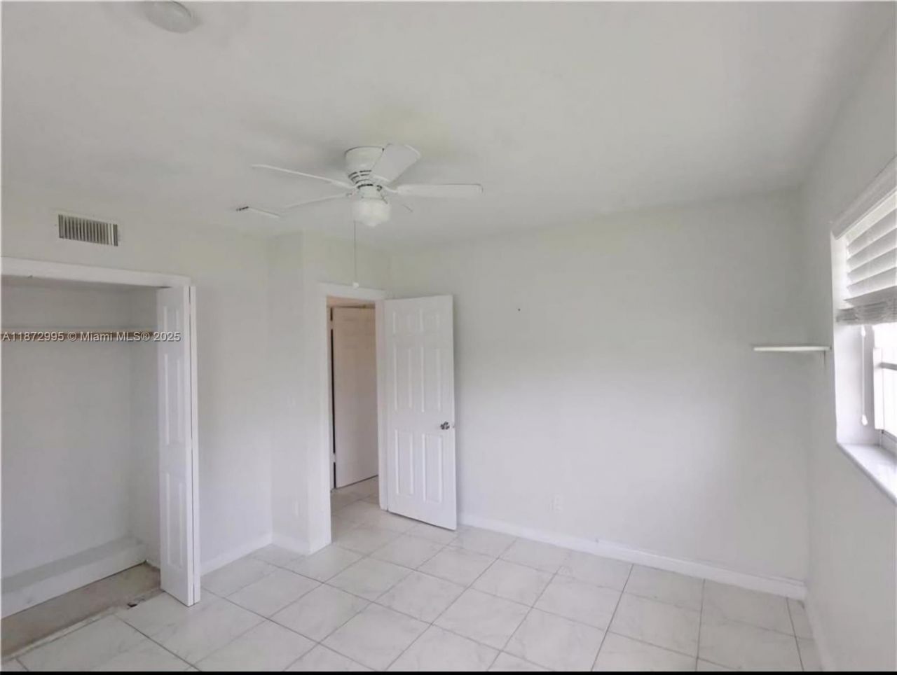 21140 NE 26th Ave, Miami, FL 33180 Photo