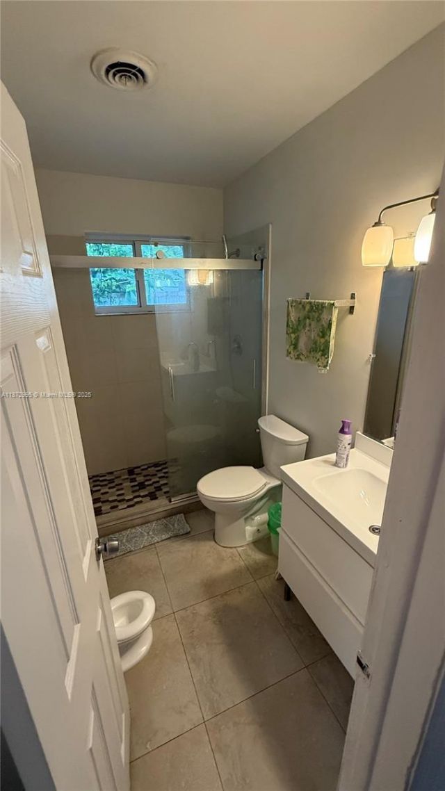 21140 NE 26th Ave, Miami, FL 33180 Photo