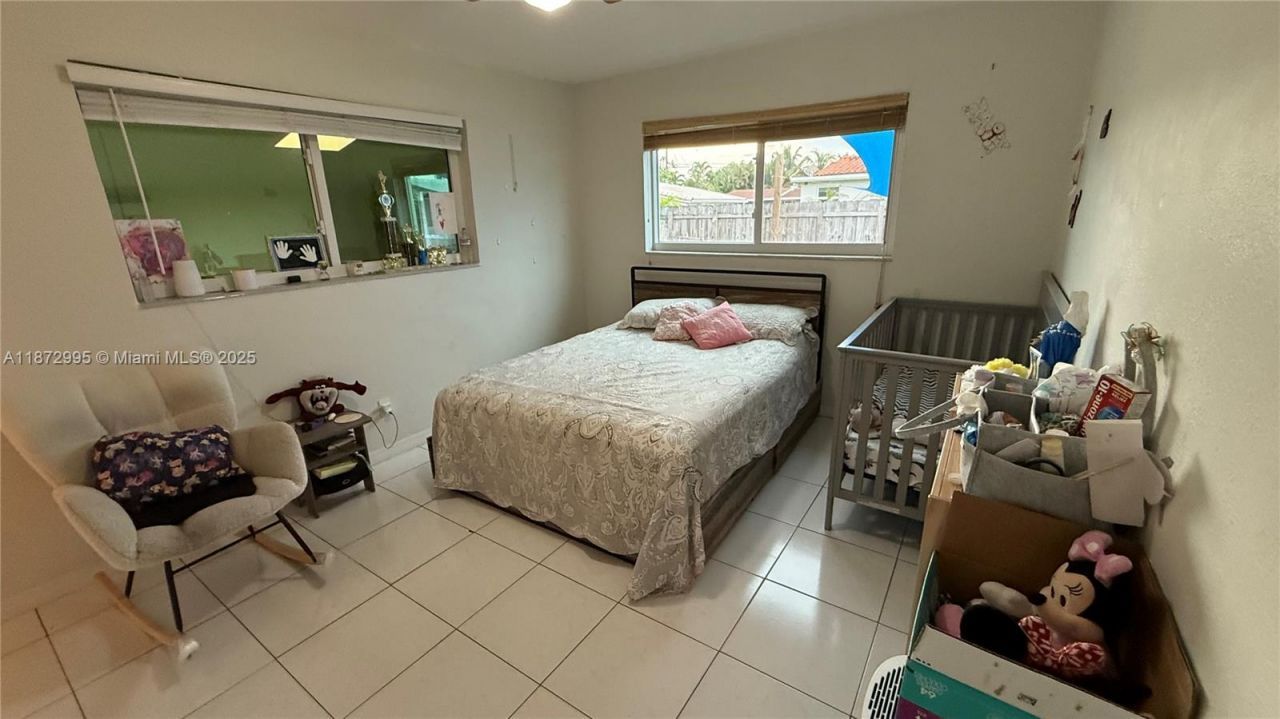 21140 NE 26th Ave, Miami, FL 33180 Photo