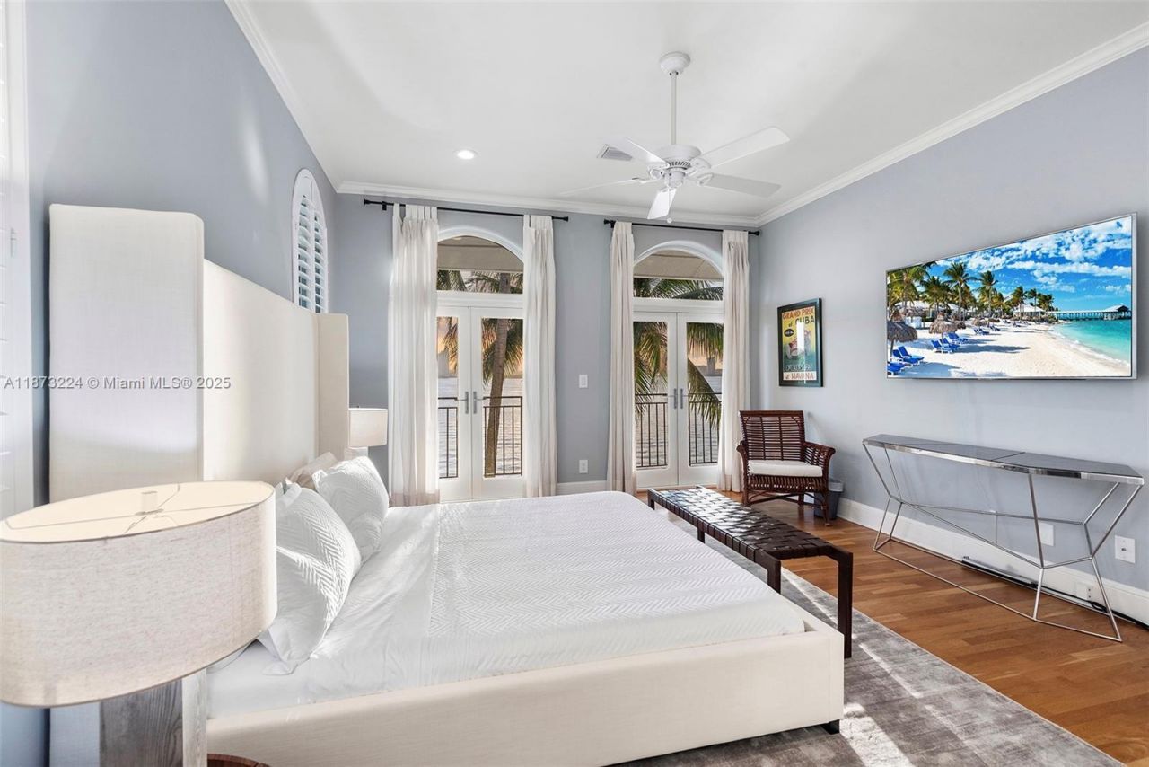 814 W Dilido Dr, Miami Beach, FL 33139 Photo