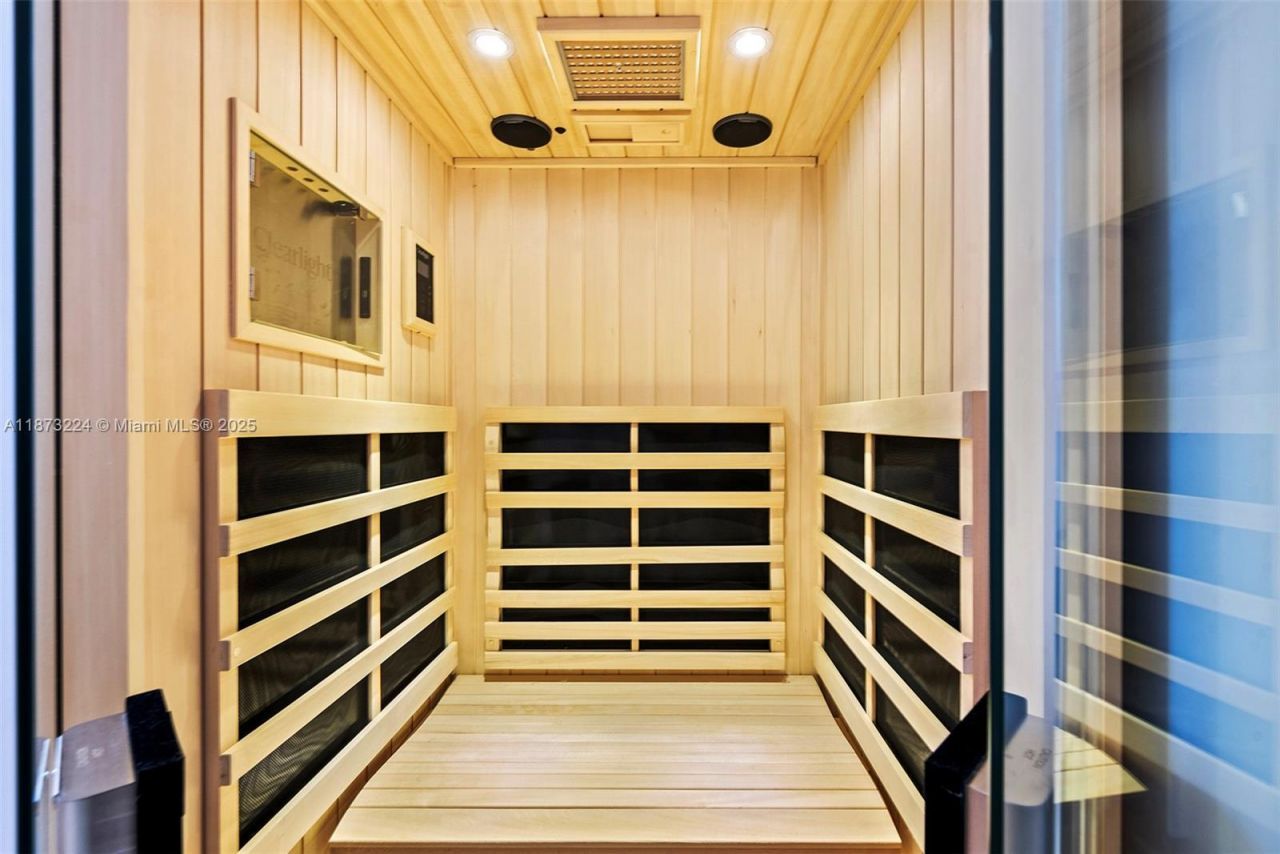 814 W Dilido Dr, Miami Beach, FL 33139 Photo