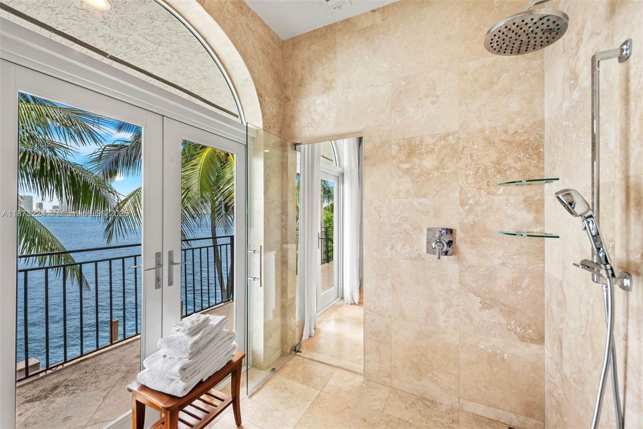 814 W Dilido Dr, Miami Beach, FL 33139 Photo