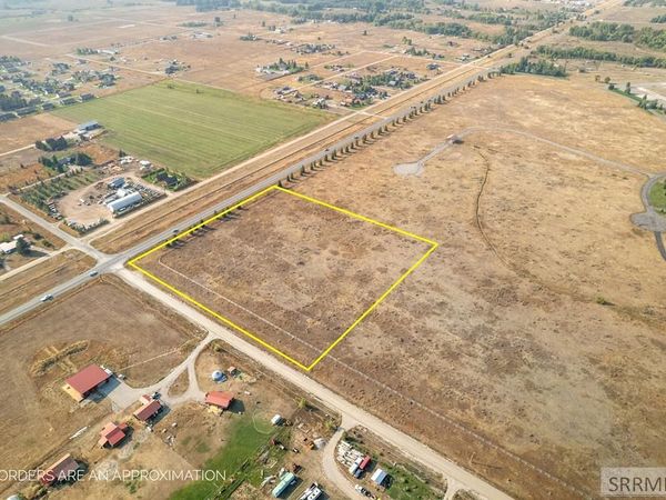 404 W 4000 S, VICTOR, ID 83455