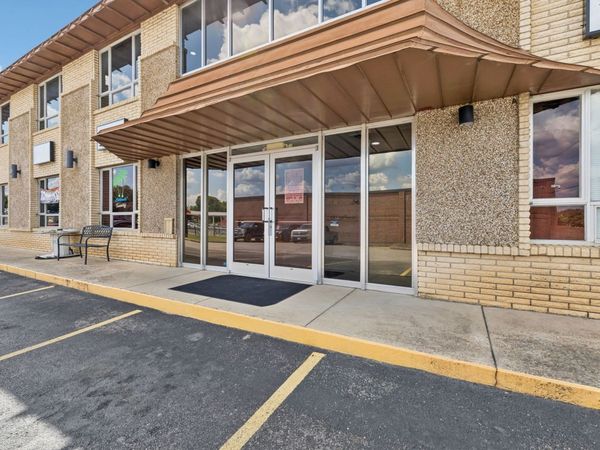 506 College St W, Fayetteville, TN 37334