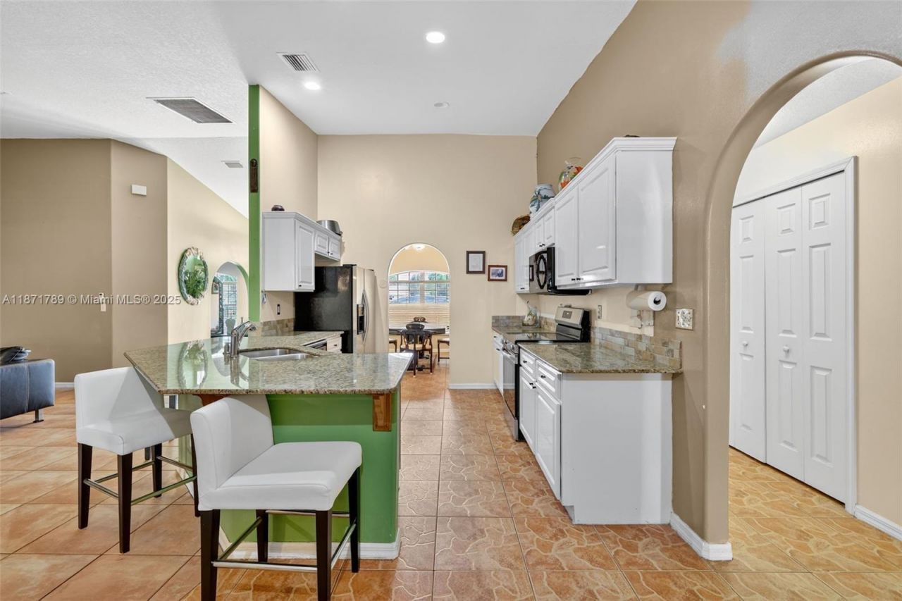 1019 SW California Blvd, Port Saint Lucie, FL 34953 Photo