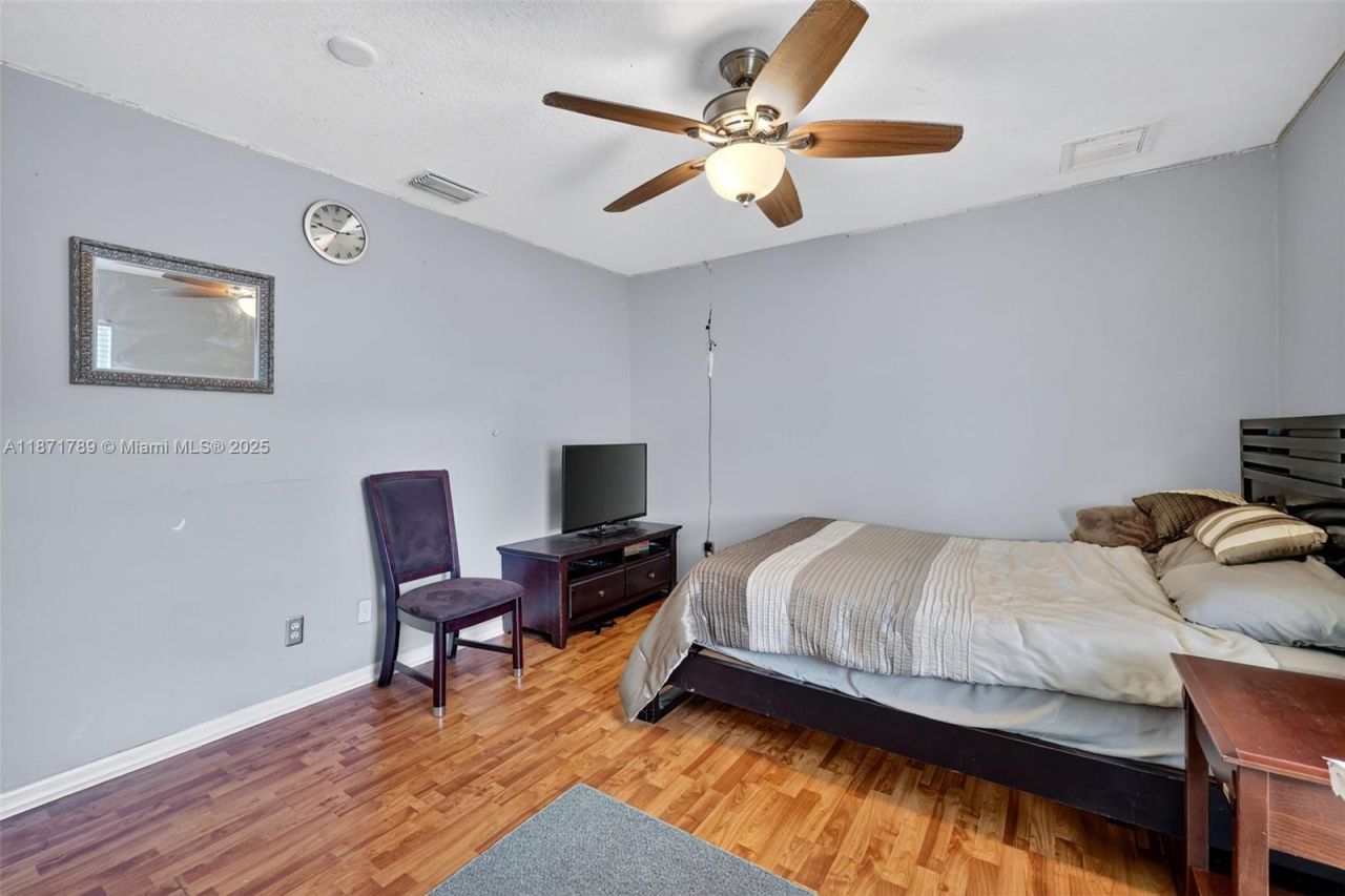 1019 SW California Blvd, Port Saint Lucie, FL 34953 Photo